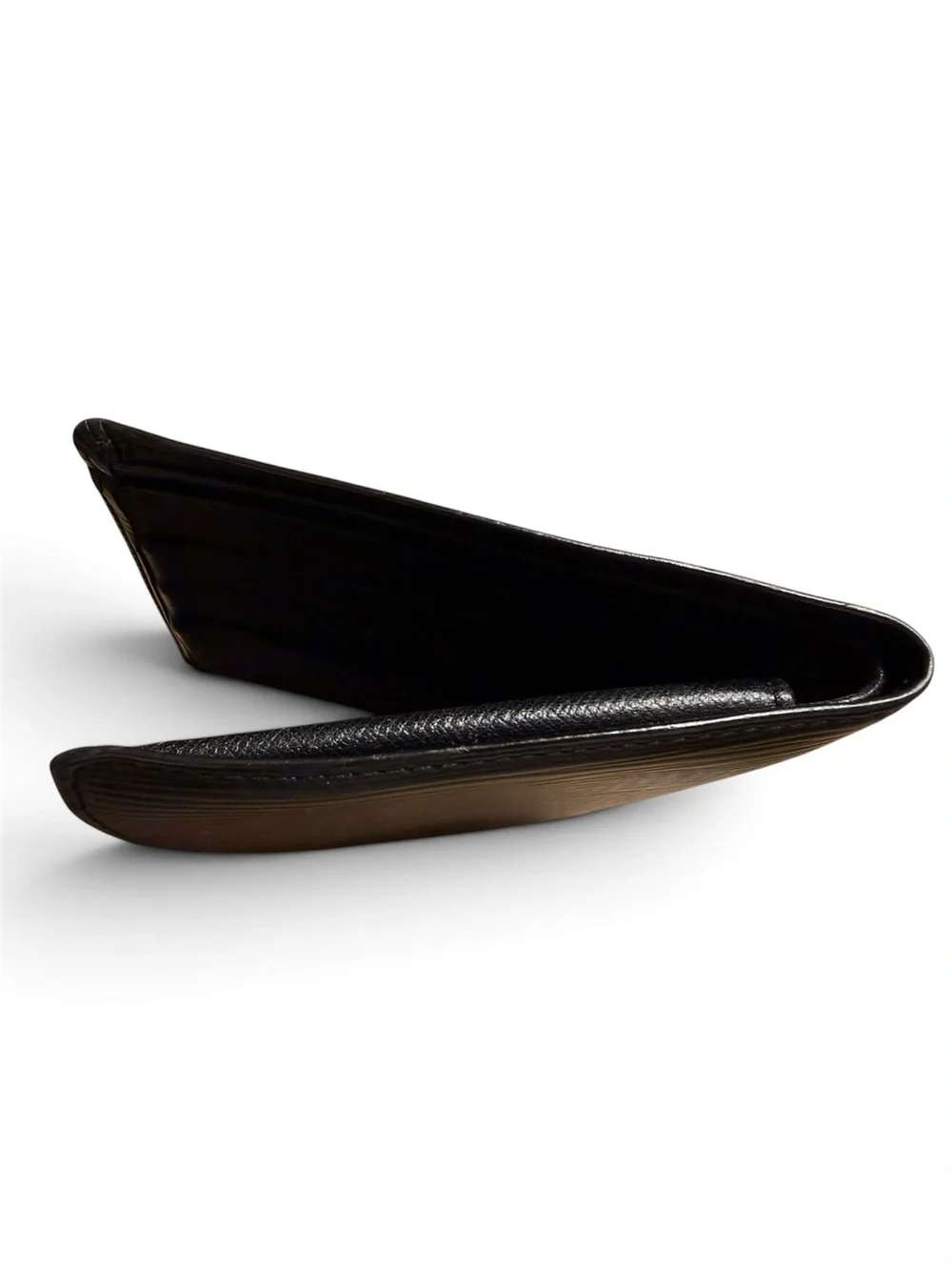 ✨$775 Men’s Louis Vuitton Black Taiga Leather Bifold Wallet